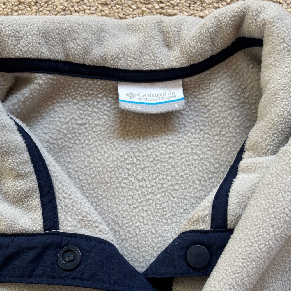 Columbia Pullover Bundle - image 4